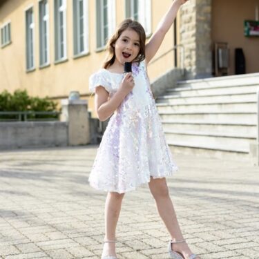 Glitrandi pallíettukjóll